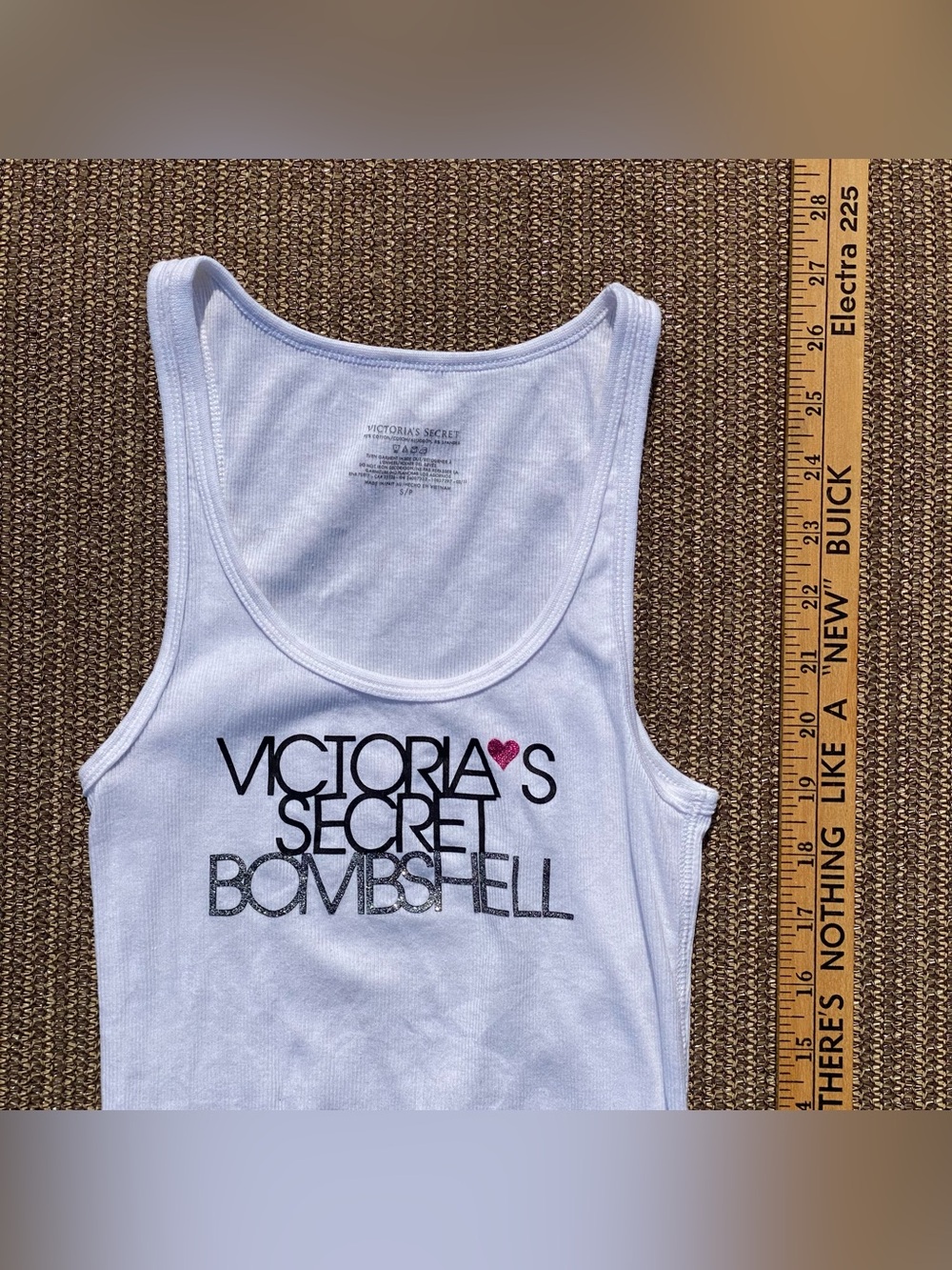 Victoria's Secret Vintage 2011 Bombshell Ribbed Tank Top Small